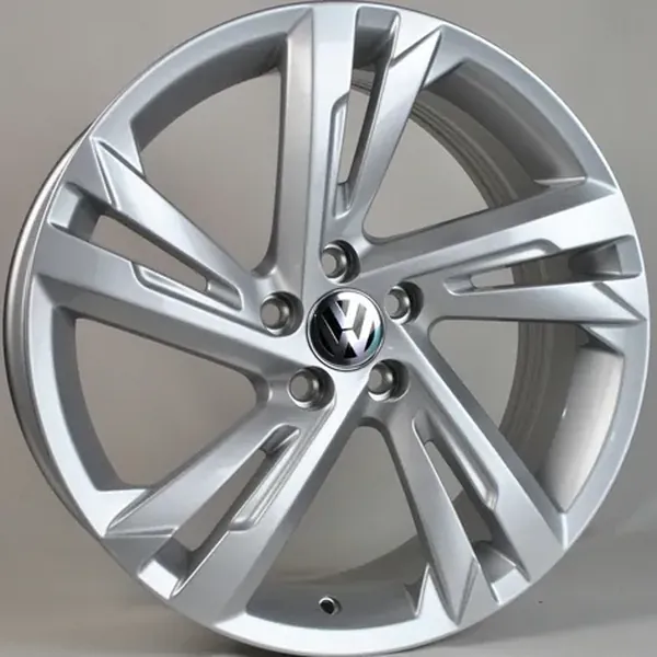TS-5682 SILVER 9J×22 5×112 ET26 DIA 66,45 Серебристый